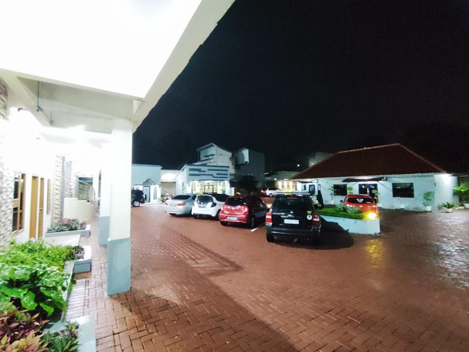 Hotel Cibening Purwakarta Luaran gambar