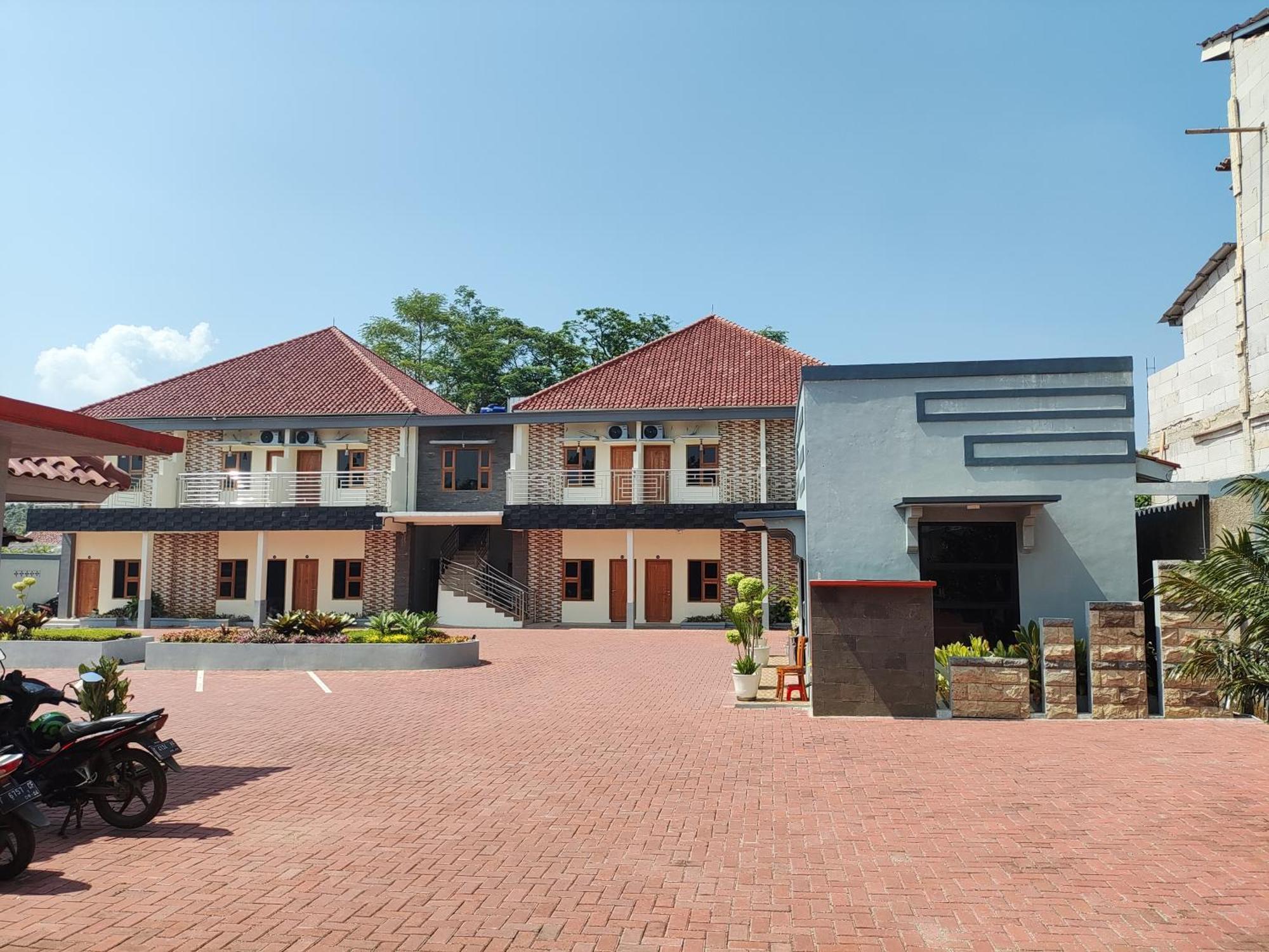 Hotel Cibening Purwakarta Luaran gambar