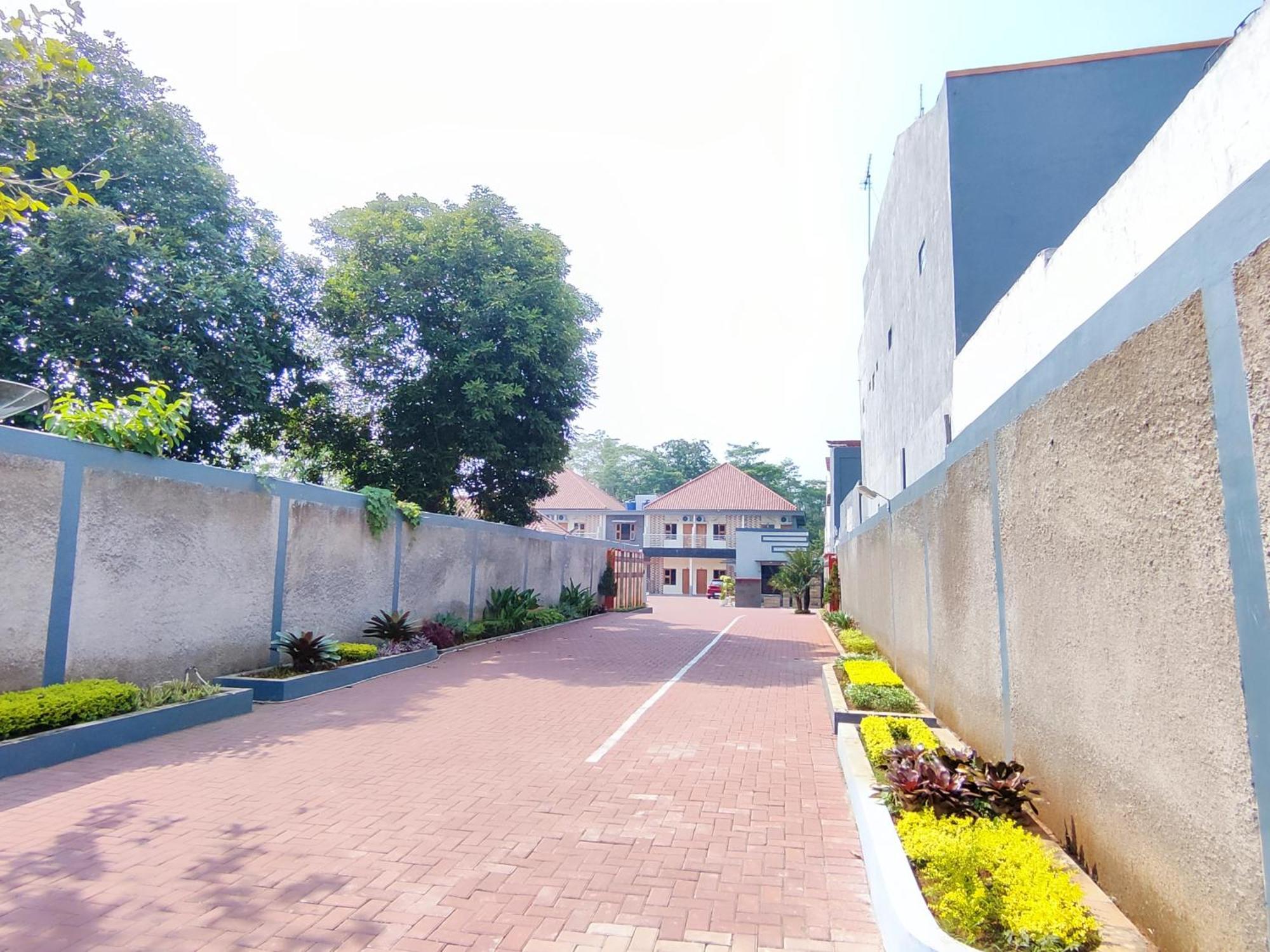 Hotel Cibening Purwakarta Luaran gambar