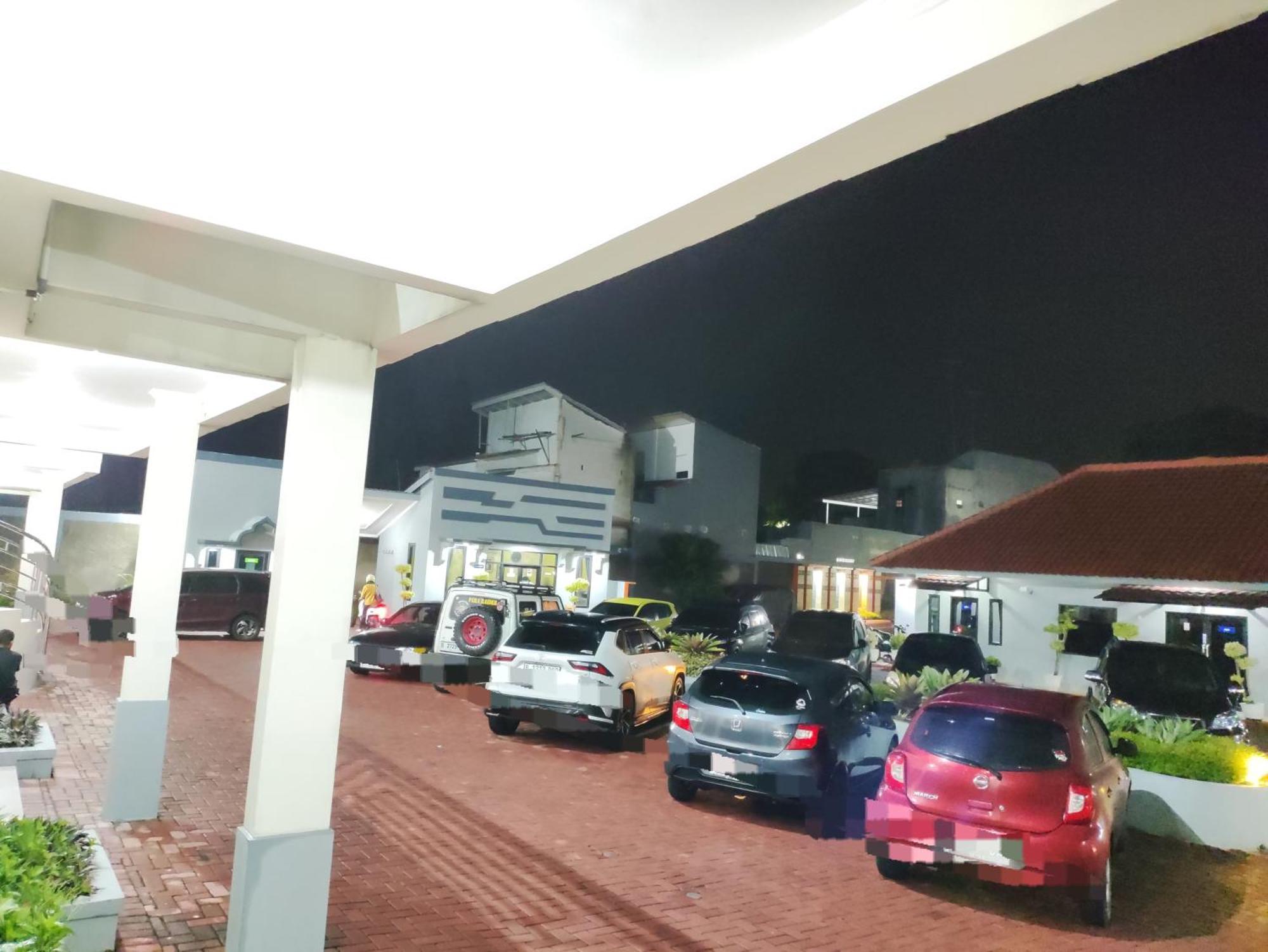 Hotel Cibening Purwakarta Luaran gambar